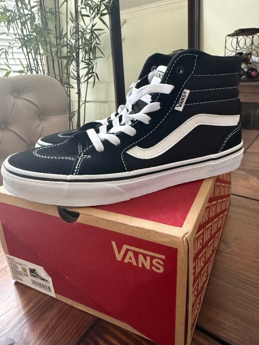 Brand New VANS Filmore High-Top Sneakers - Youth Size 6
